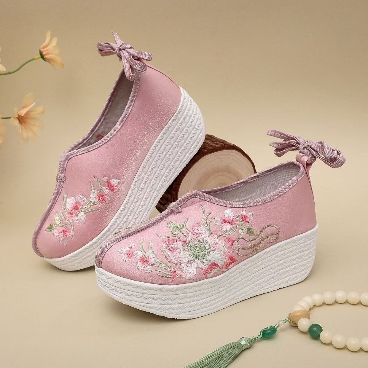 Woman Ethnic Style Wedges Embr - огляд і ціна Ethnic Style