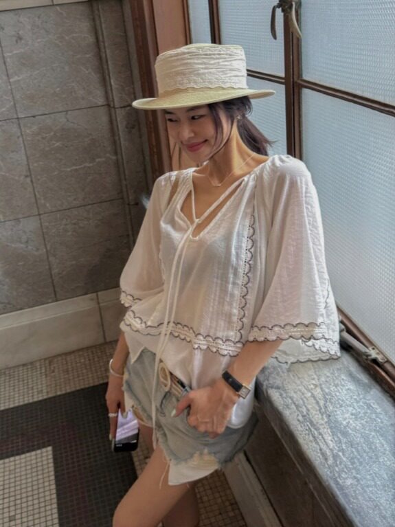 Korean Style Patchwork Lace-Up - огляд і ціна Ethnic Fusion Fashion